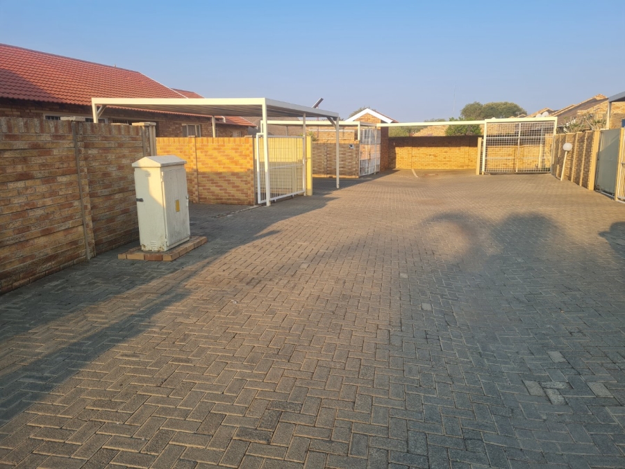 2 Bedroom Property for Sale in Hospitaalpark Free State